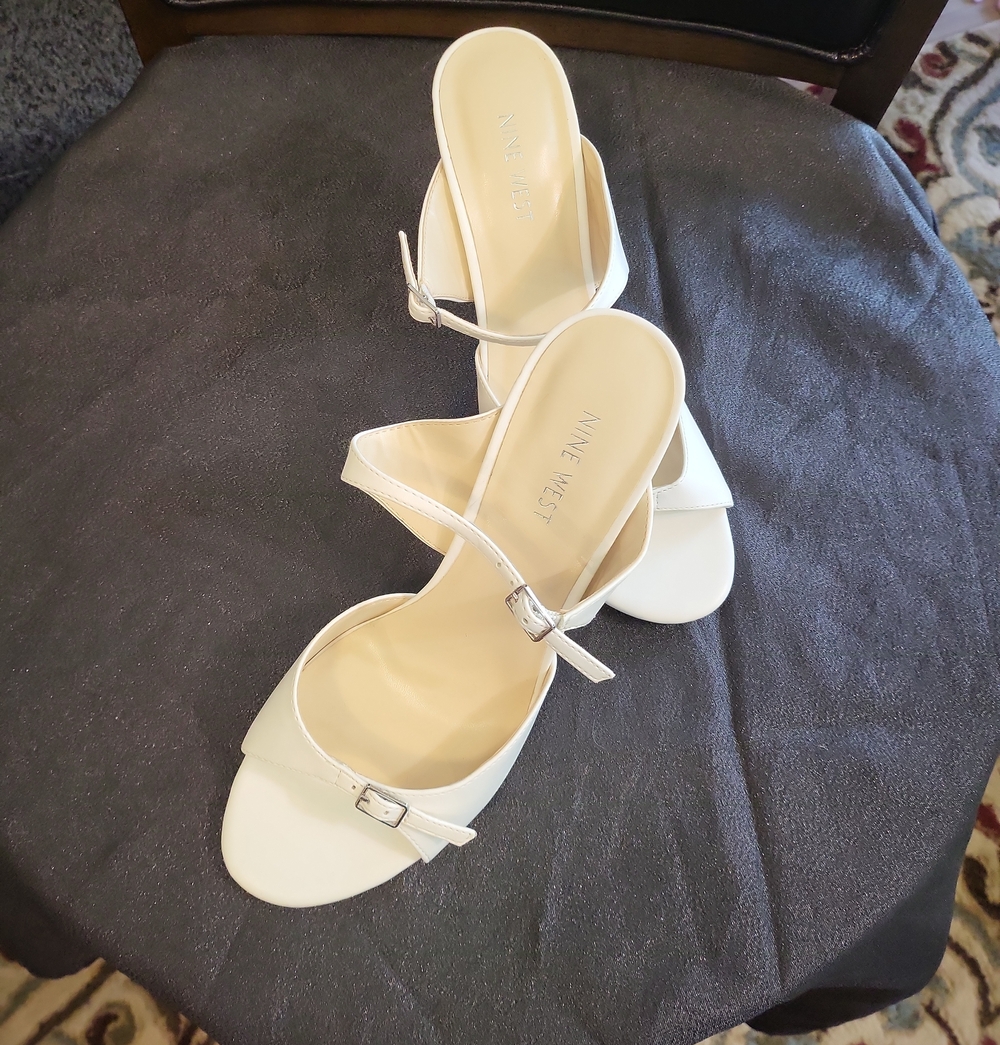 Nine West White Strappy Mid-Heel Sandals with Ankle Buckle